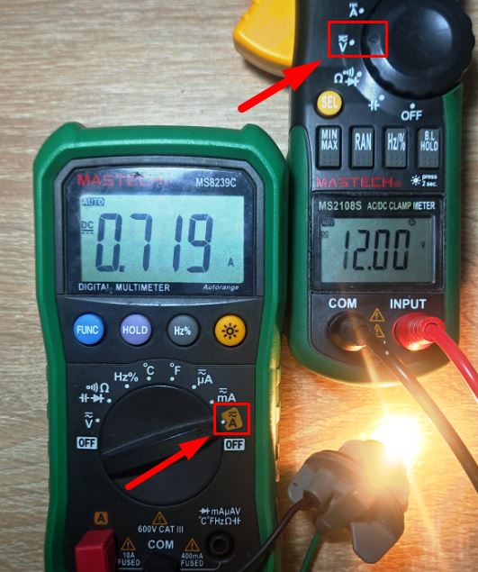 measurement electric power with ammeter and voltmeter